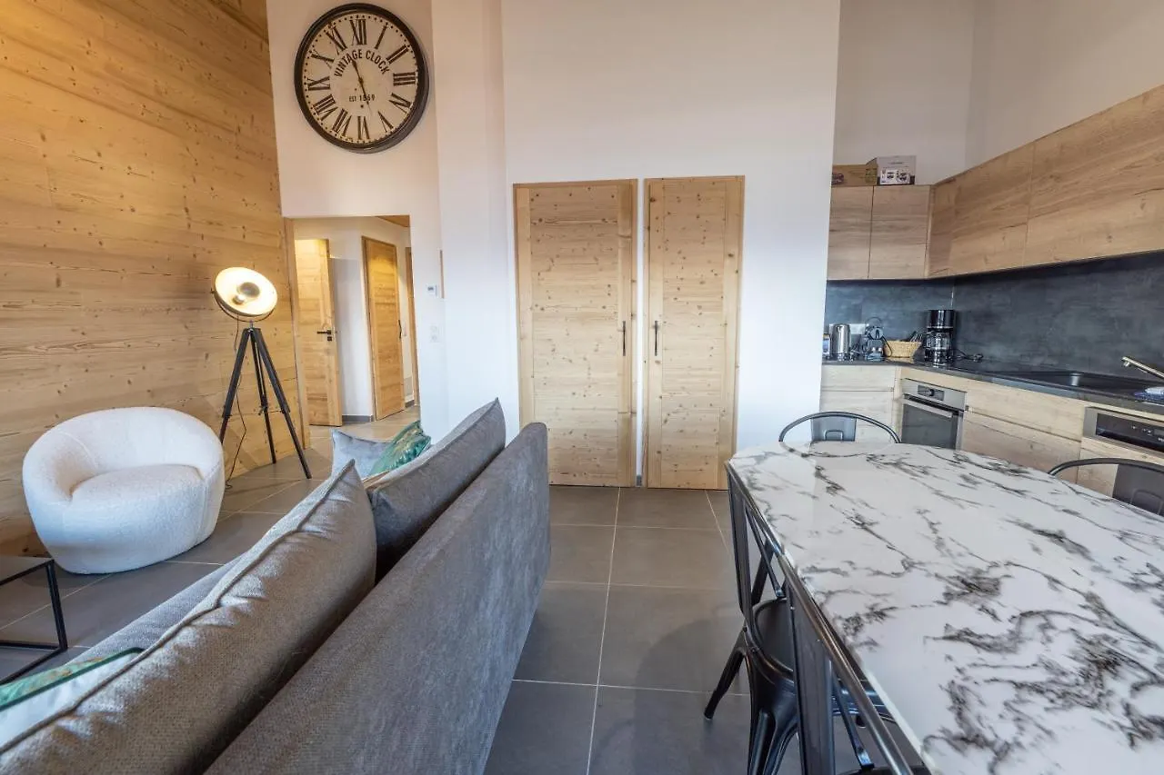 Apartment Alpe D'Huez Houses - Chez Ernest - Gentianes - Magnifique 1 Chambre Cabine